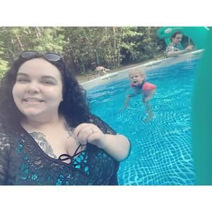 Meet your Posher, Brooke